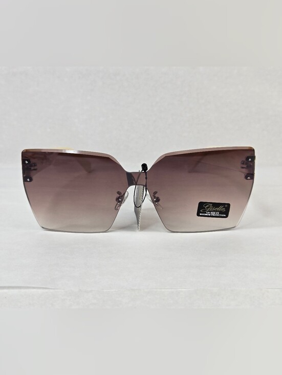 Giselle Accessories - Giselle Rimless Butterfly Sunglasses NWT Gradient Smokey Brown Lens Cream Gold